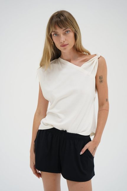 Natia Tee - Jet Stream